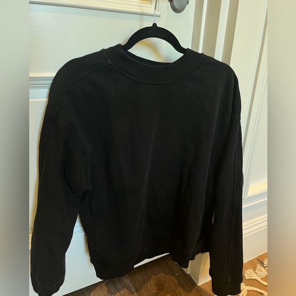 Lululemon crew neck sweatshirt size 10 black - Picture 1 of 3
